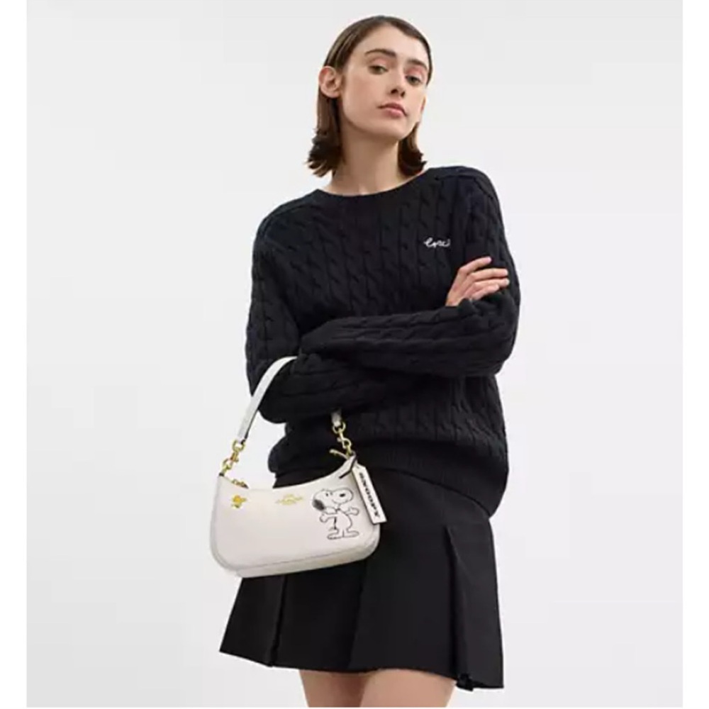 Coach X Peanuts Leather Teri Shoulder/Cross Body Bag, Sold Out Online,NWT R $398 - Picture 3 of 6